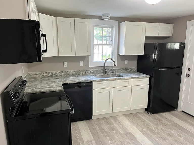 122 Campfield Rd — Photo 4