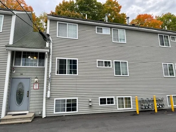 38 Walker St APT 10, Lowell, MA 01854