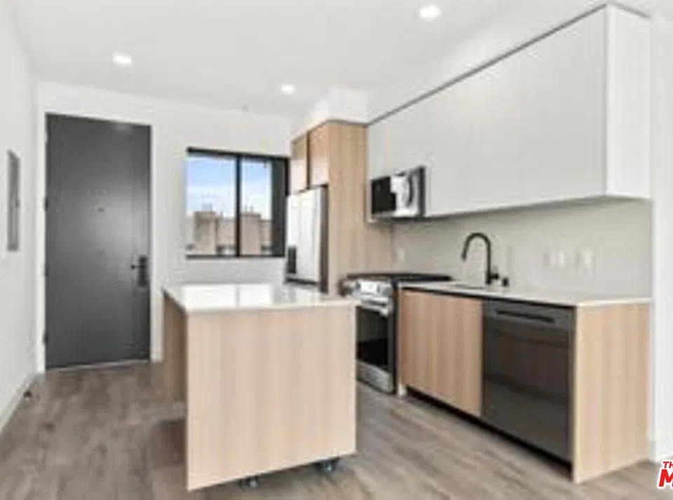 11013 Hartsook St #304