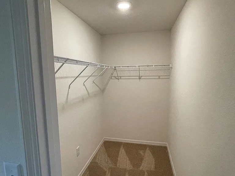 75 Raleigh Dr — Photo 20