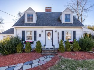 56 Vista Rd, North Haven, CT 06473