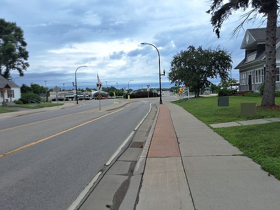 5th image of 706 Central Ave