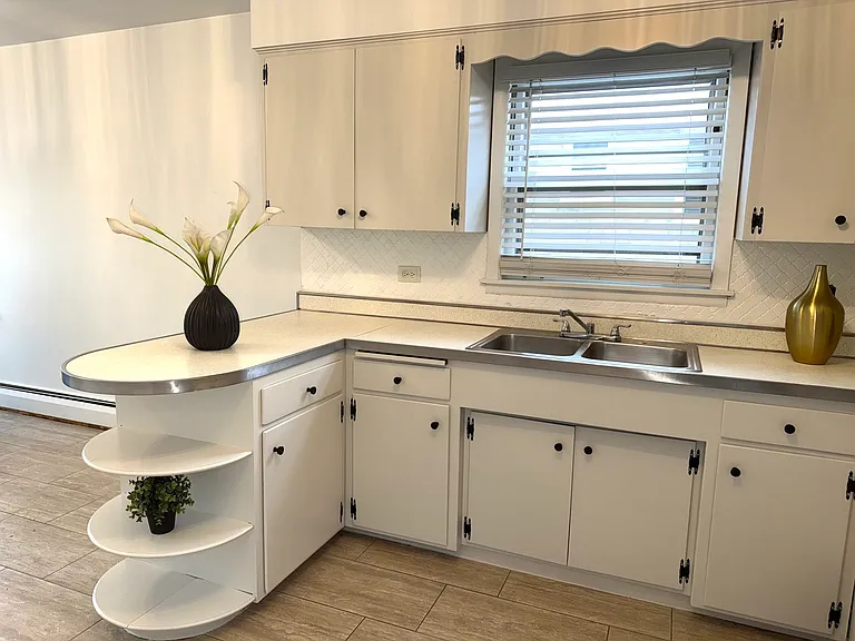 2308 Oakton St #1 — Photo 5