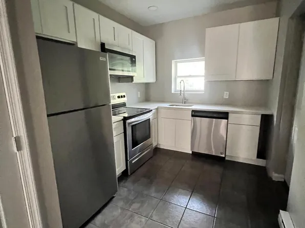 2056 W Stella St, Philadelphia, PA 19132