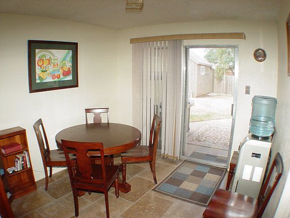 5th image of 311 Edgewood Dr