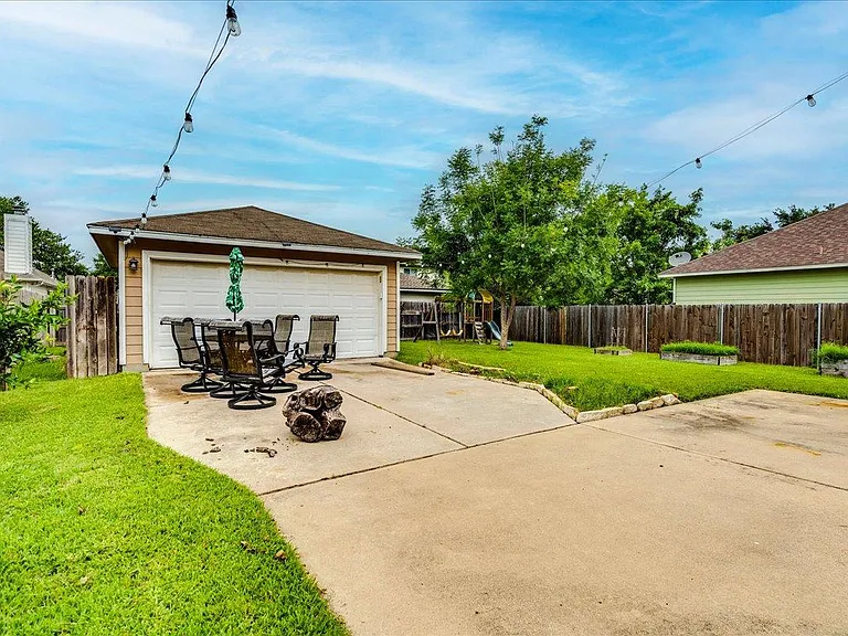 260 Tobin Dr — Photo 31