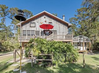 103 River Dr, Panacea, FL 32346