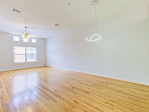 5th image of 8715 Meadowcroft Dr Unit 1301