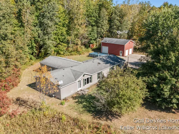 3149 Fawn Dr, Hamilton, MI 49419