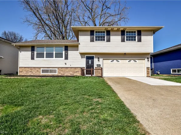 447 Saint Lawrence Blvd, Eastlake, OH 44095