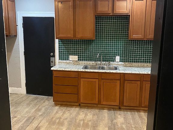 2nd image of 14914 Glendale Ave #2