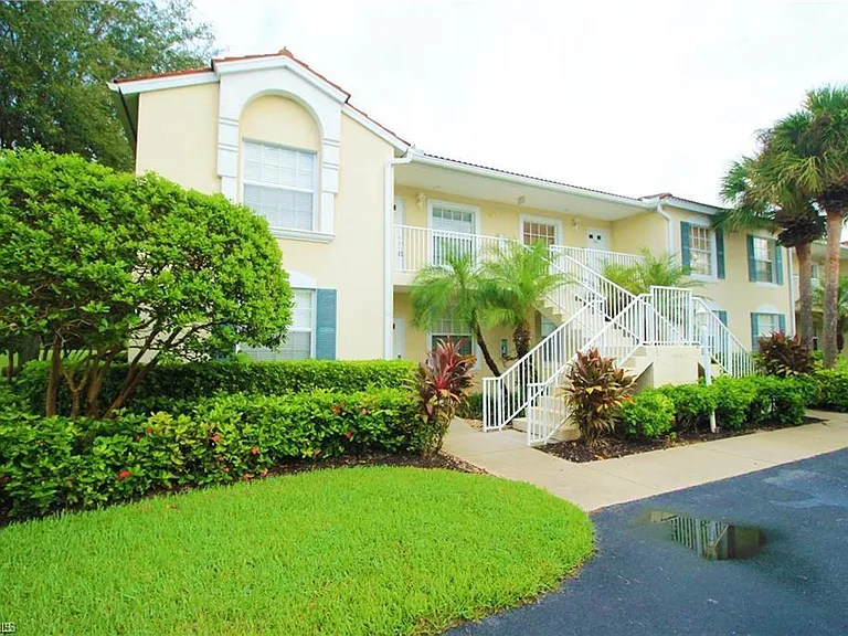 2925 Cypress Trace Cir #201 — Photo 3