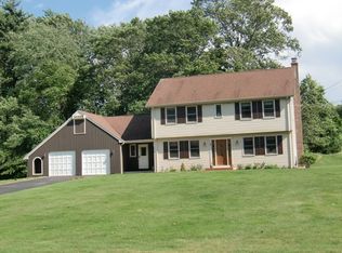 8 Tolland Farms Rd, Tolland, CT 06084