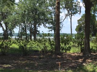 34 Crystal St, Seabrook, SC 29940