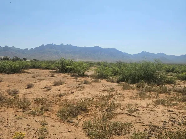 Briar Rd SE, Deming, NM 88030