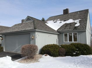 10330 N Adams Ct, Mequon, WI 53092