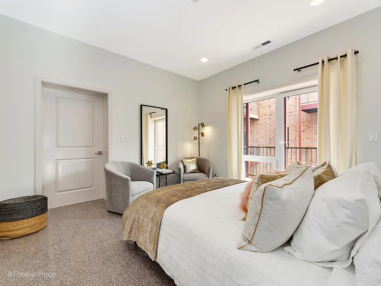 6537 W Dickens Ave #3W — Photo 10