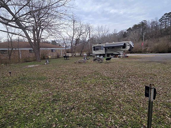 5th image of 263 Sam St