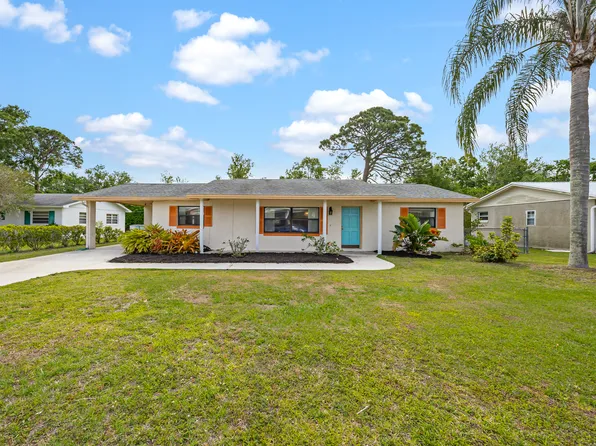623 Hillcrest Ave, Titusville, FL 32796