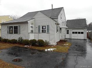 97 Haddon Rd, Rochester, NY 14626