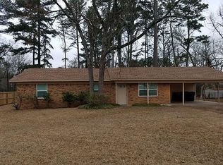 1319 Baxley Ln, Longview, TX 75604