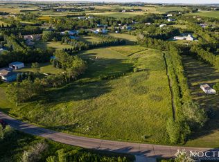 4825 Rolling Ridge Rd, Bismarck, ND 58503