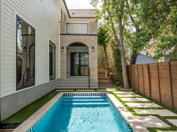 404 W 55th 1/2 St, Austin, TX 78751