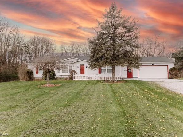 3995 Victory Ave, Louisville, OH 44641