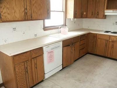 4th image of 194 Patti Dr