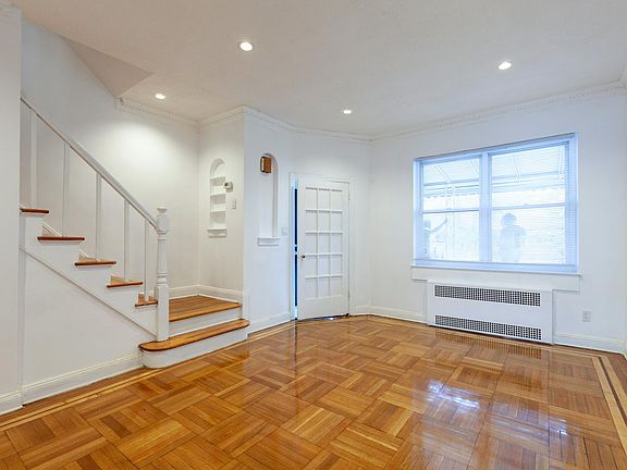 5th image of 1286 E 49th St