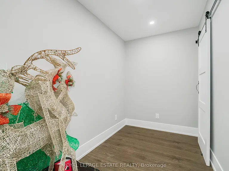 141 S Edgely Ave #LOWER — Photo 11