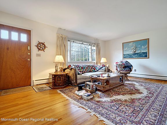 5th image of 50 Oakside Dr