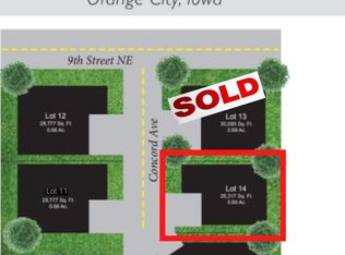 721 Concord Ave NE, Orange City, IA 51041