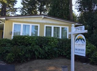 1840 Shorepines Cir, Coos Bay, OR 97420