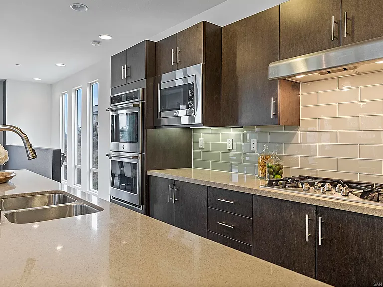 5967 Shaw Lopez Row — Photo 11