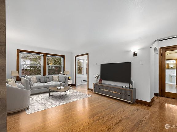 2nd image of 301 N Tacoma Ave Unit 205