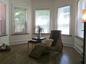 5th image of 1418 W Elmdale Ave