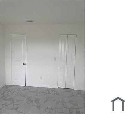 2nd image of 20725 NE 8th Ct