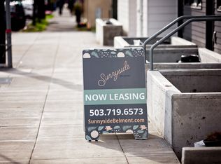 4405 SE Belmont St APT 320, Portland, OR 97215