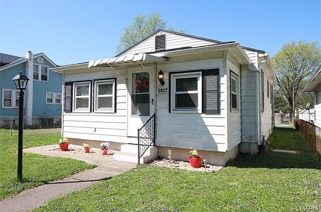 1st image of 2827 Buxton Ave