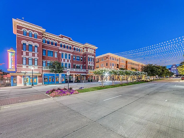 The Plaza at Frisco Square — Photo 40