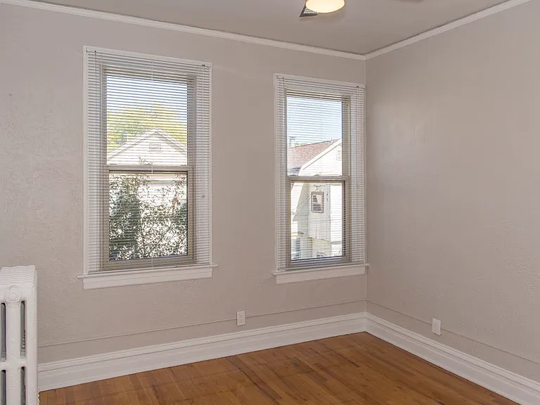 1062 N Pearl St — Photo 18