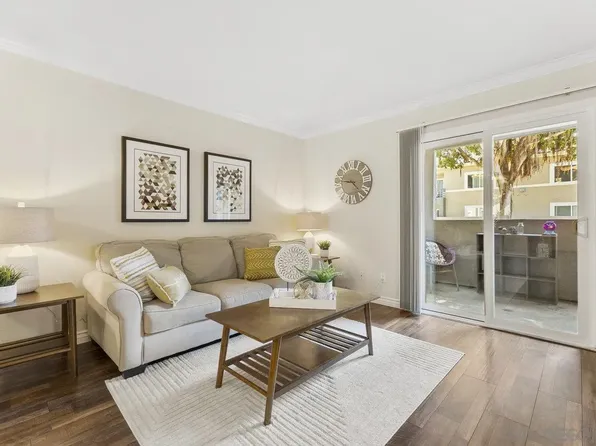 7545 Charmant Dr #1317, San Diego, CA 92122