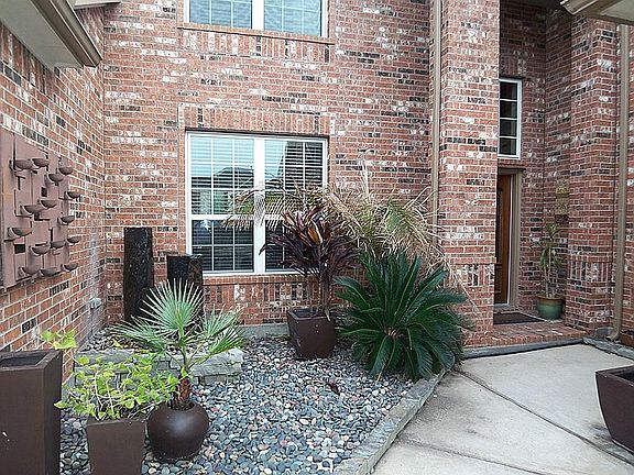 3rd image of 26007 Primrose Springs Ct