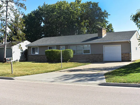 411 S Harmony Dr #`, Janesville, WI 53545