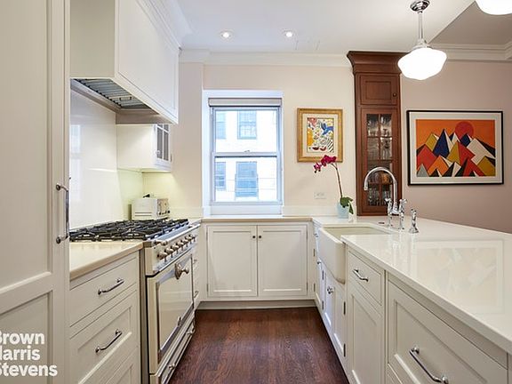 4th image of 4 E 88th St APT 9C
