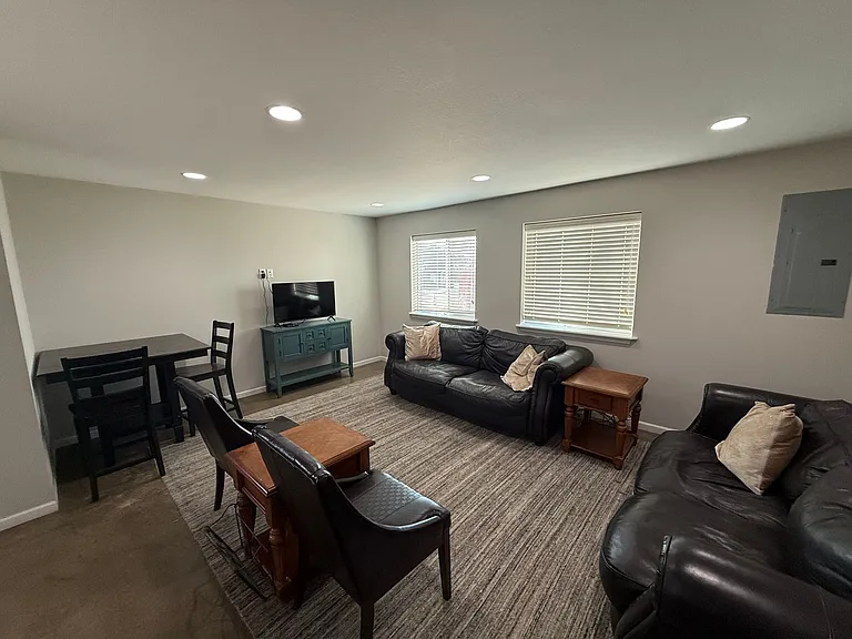 1409 Paris Rd #101 — Photo 7
