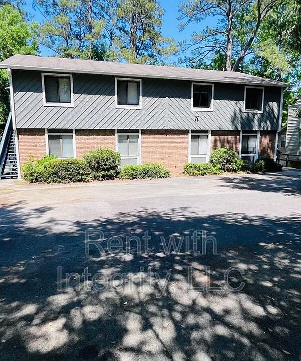 3732 Donovan Dr #D