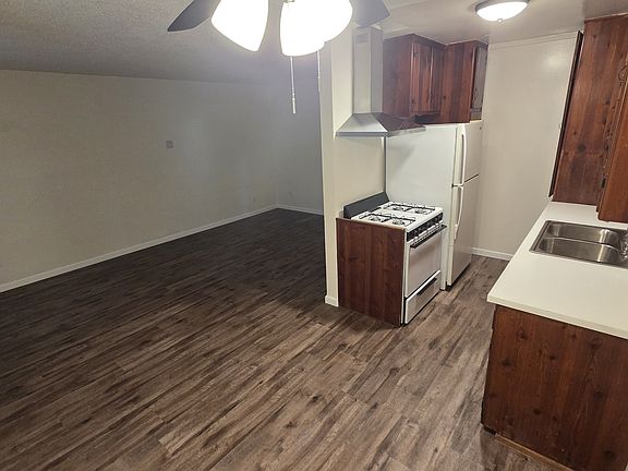2nd image of 3768 Front St Unit 2
