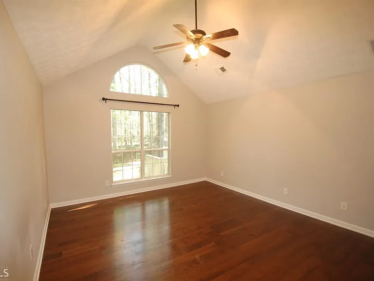 58 Braelinn Creek Ct — Photo 24